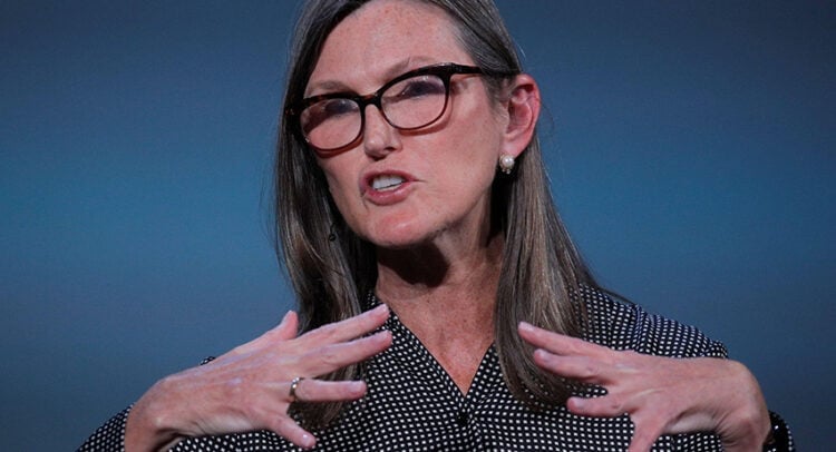 קתי ווד מנצלת את הזינוק באירידיום ובמניות הביוטק