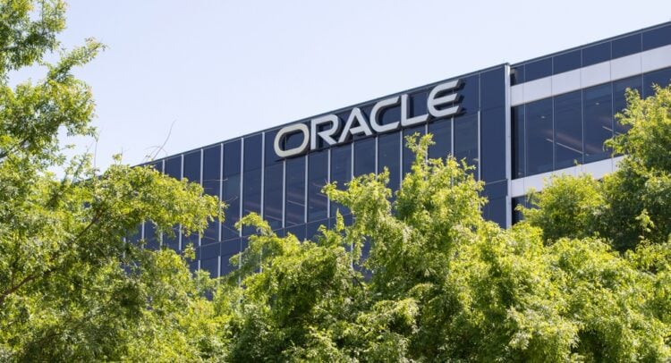 ״הספקנים טועים״, אומרת משקיעה על מניית אורקל